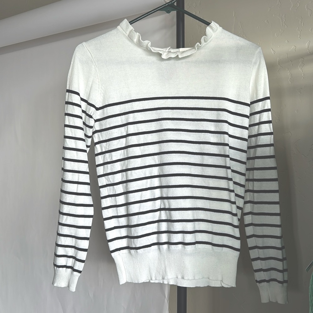 Bohme Navy Ivory Ruffle Collar Dainty Sweater Medium